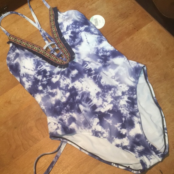NWT A’ BEAUTIFUL SOUL TIE-DYE SWIMSUIT SIZE 14/16 - Picture 1 of 8
